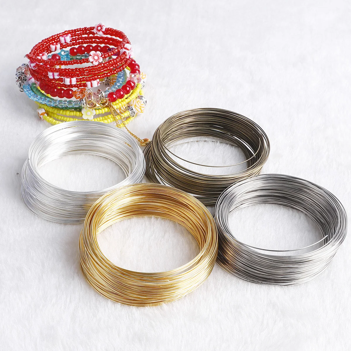 100 петель 0,6 мм, проволока п – обзор и цена Memory Wire Bracelet